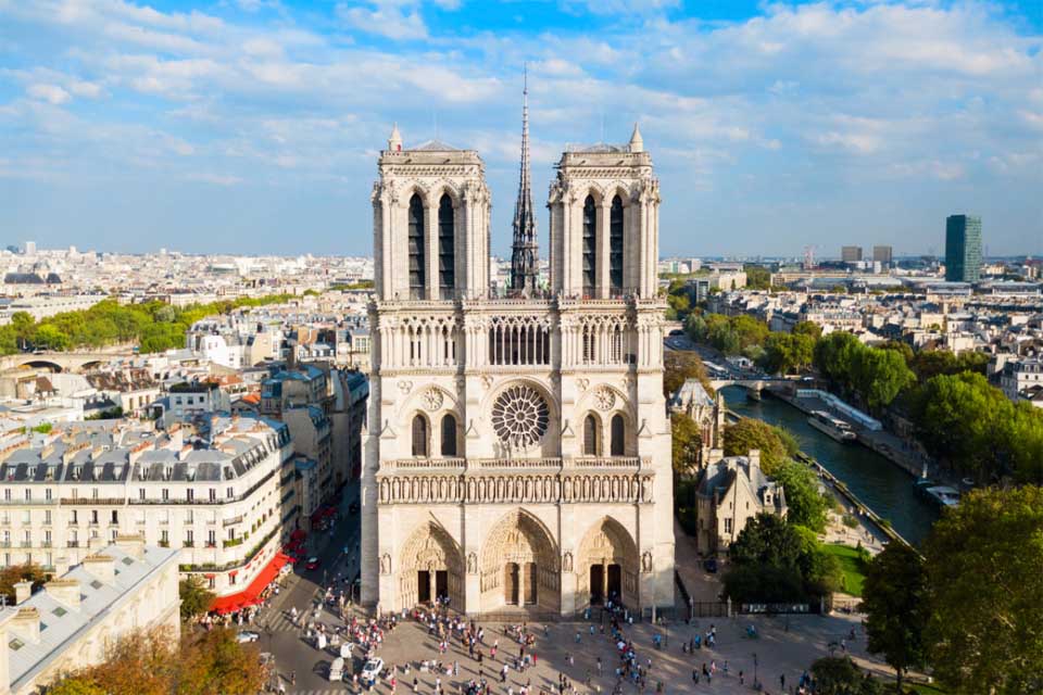 General view of Notre Dame Cathedral from the outside